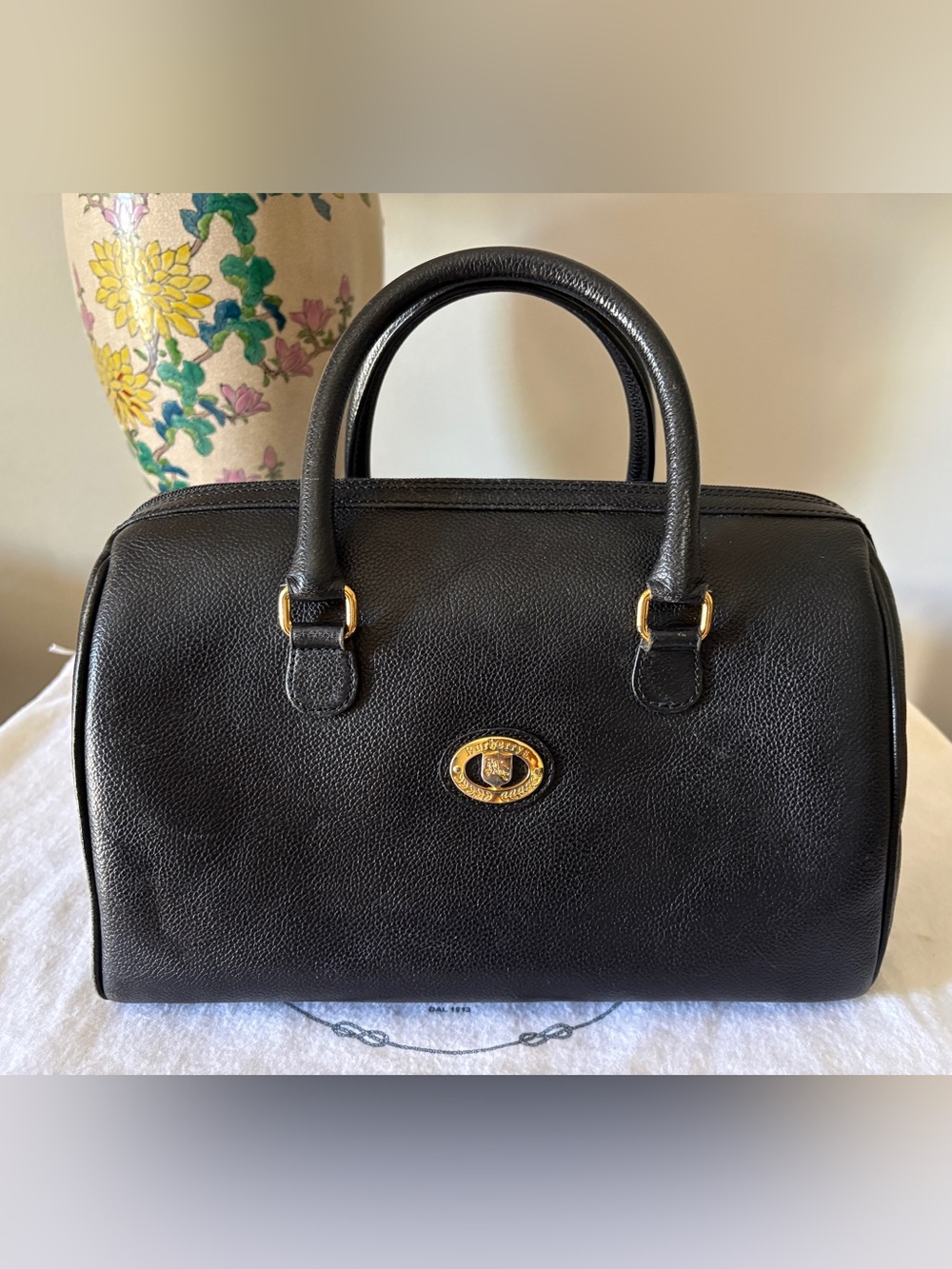 Authentic Vintage Burberrys Satchel Boston Bag Black Leather Nova Check 80-90s